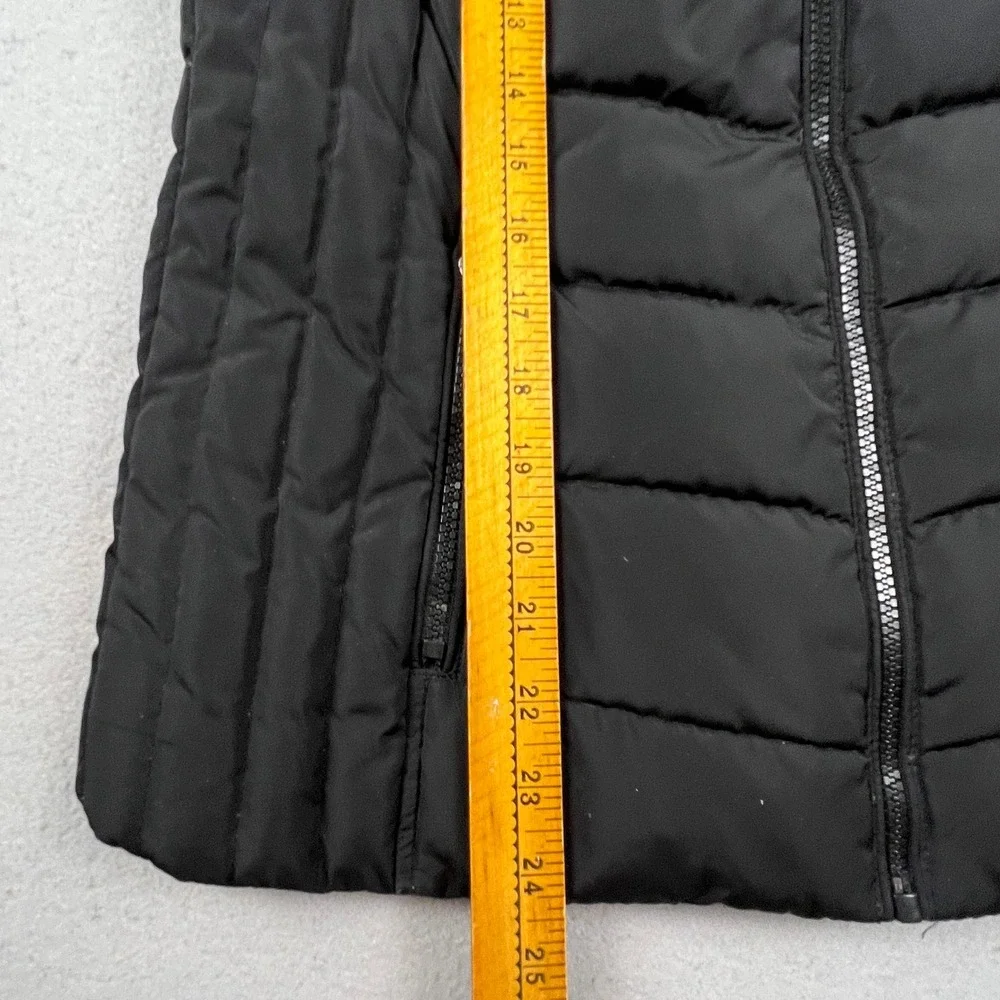 G.H. Bass Puffer Vest Womens Small Black Down Fill Quilted GHAW7836 Winter Layer